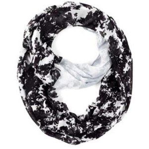 Echo Texture Infinity Loop Scarf in Black/White Retail $38.00